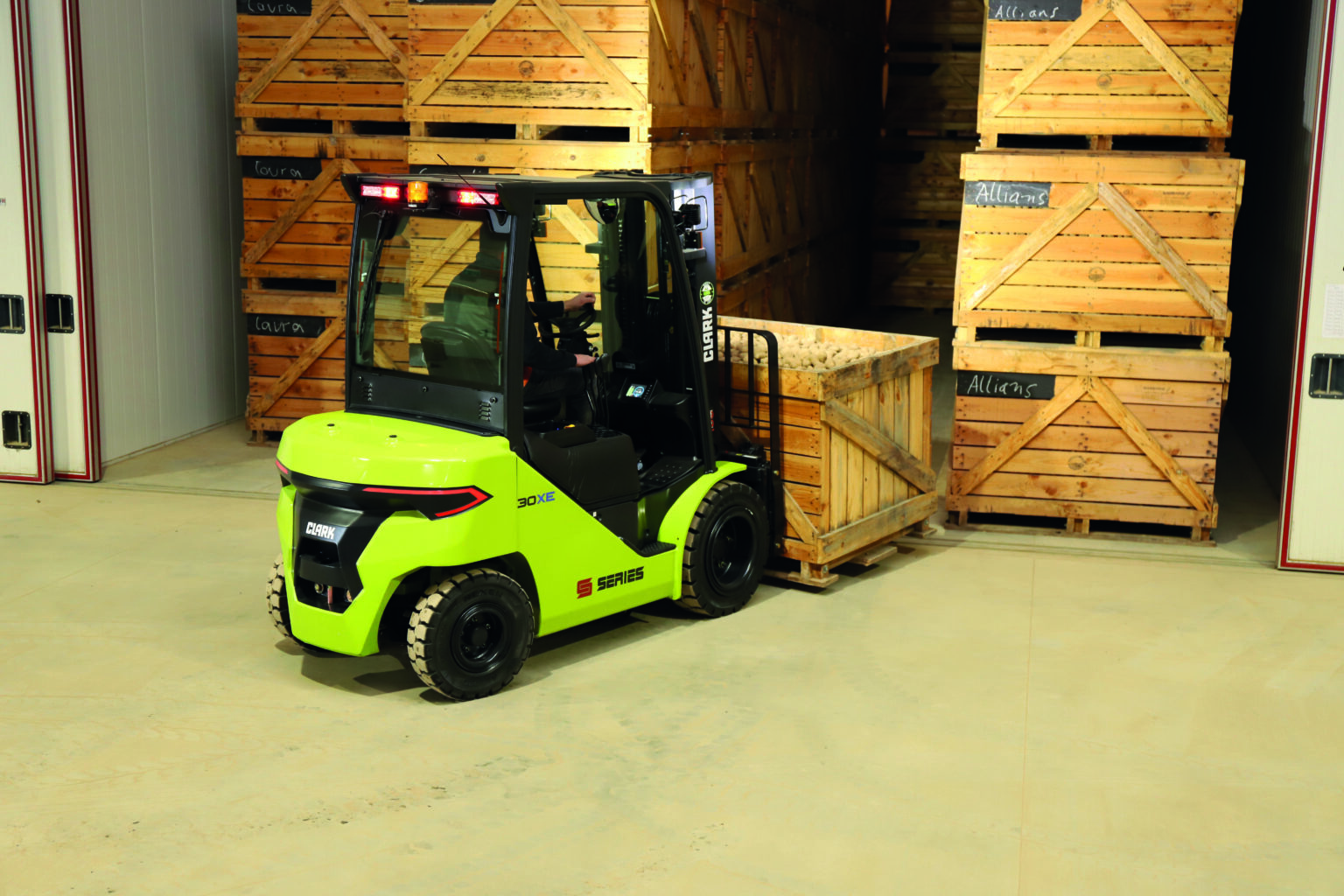 CLARK Elektrostapler S30XE