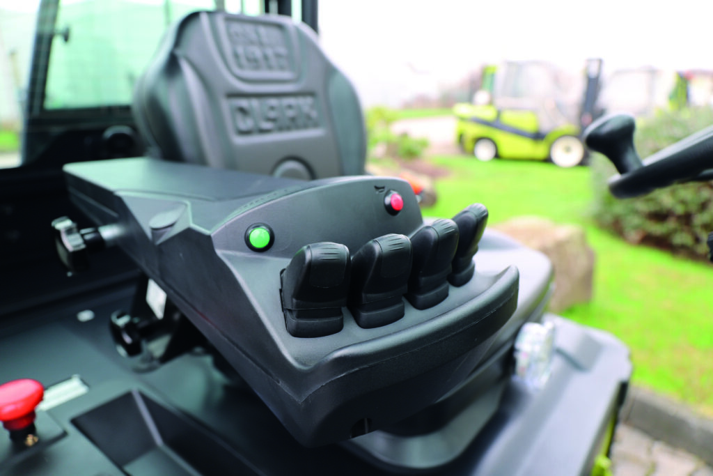 CLARK Elektrostapler SE30s