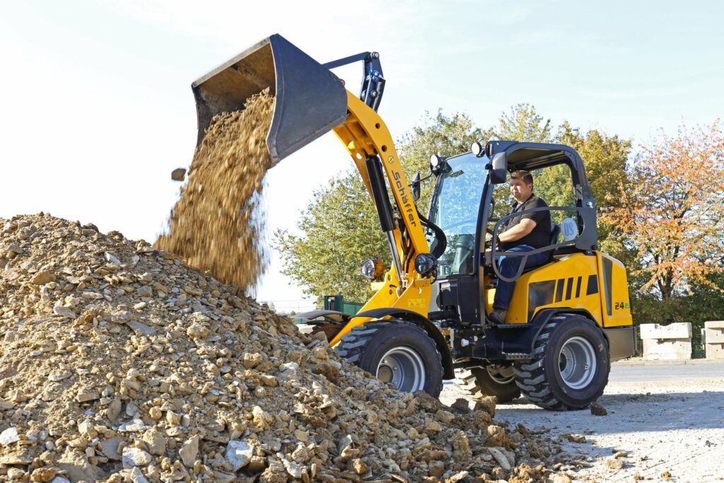 Schäffer Elektro-Lader 24e